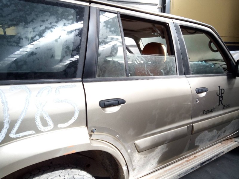 Recambio de puerta trasera derecha para nissan patrol gr (y61) comfort referencia OEM IAM   