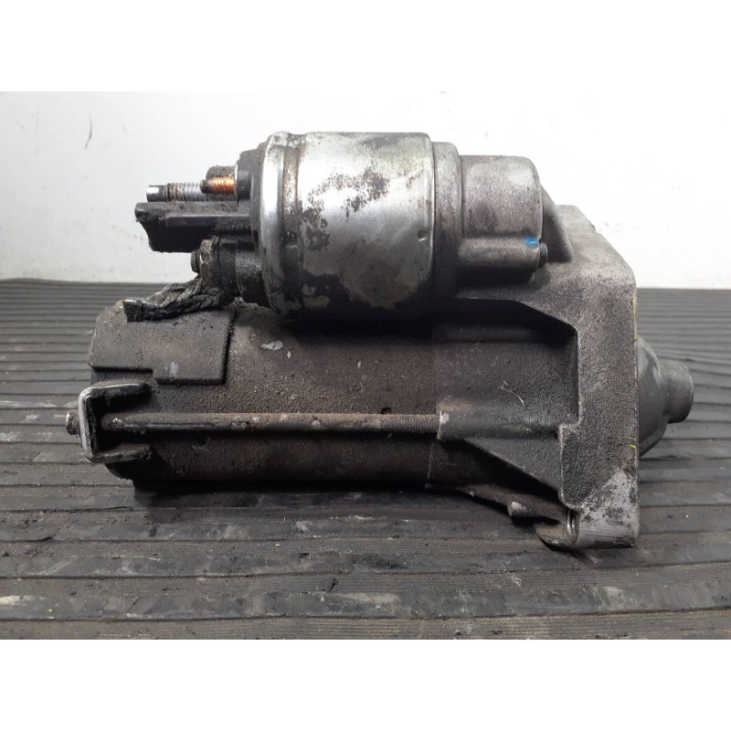 Recambio de motor arranque para dacia sandero referencia OEM IAM 233003329R  
