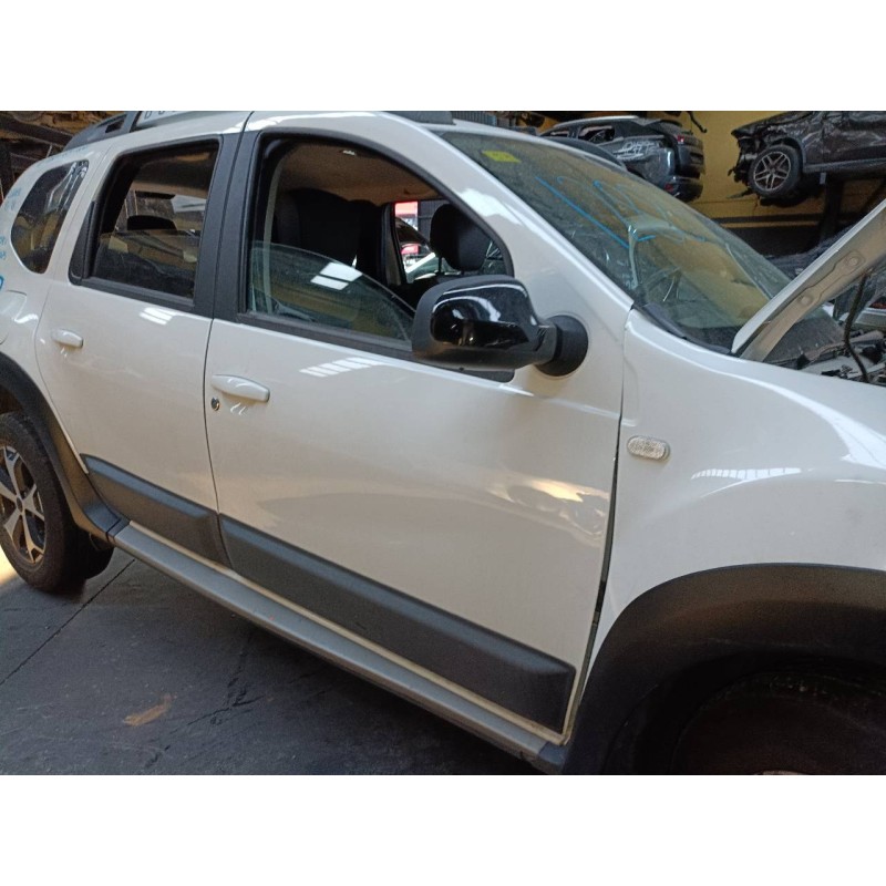 Recambio de puerta delantera derecha para dacia duster ambience 4x2 referencia OEM IAM   