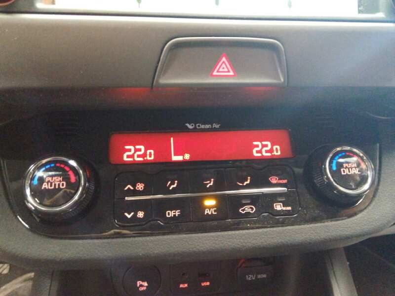 Recambio de mando climatizador para kia sportage drive 4x2 referencia OEM IAM 972503U800 JC1AA0071 E3-A3-24-2