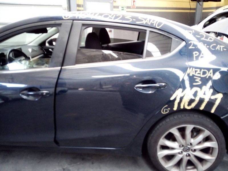 Recambio de puerta trasera izquierda para mazda 3 lim. () evolution referencia OEM IAM   