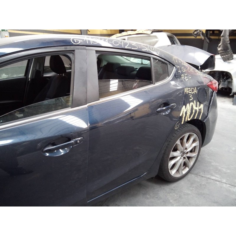 Recambio de puerta trasera izquierda para mazda 3 lim. () evolution referencia OEM IAM   