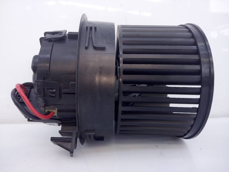 Recambio de ventilador calefaccion para peugeot 2008 (--.2013) allure referencia OEM IAM T1013140A  E1-A4-7-2