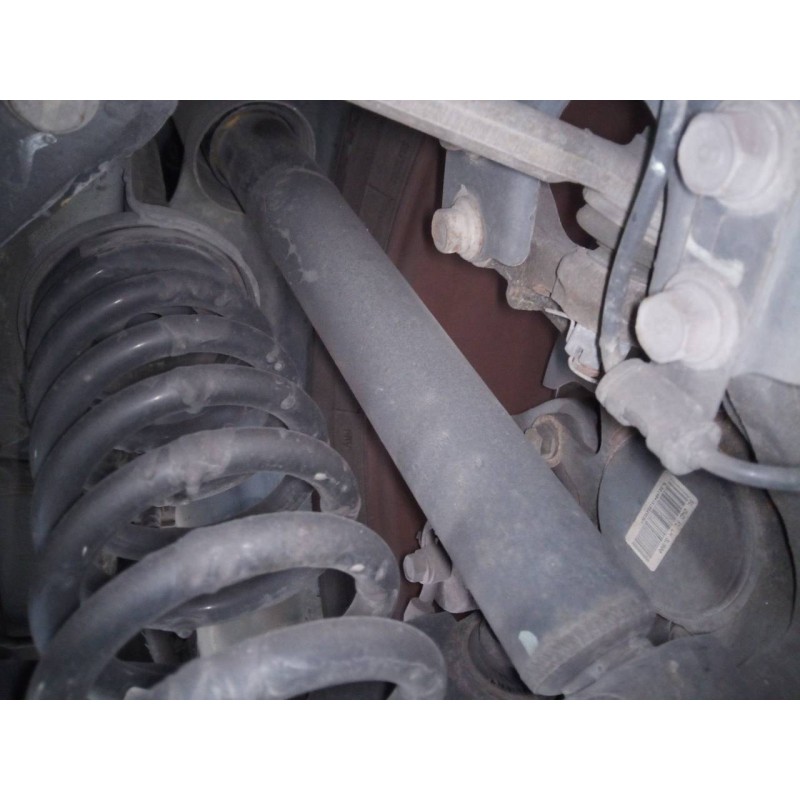 Recambio de amortiguador trasero izquierdo para kia sportage drive 4x2 referencia OEM IAM   