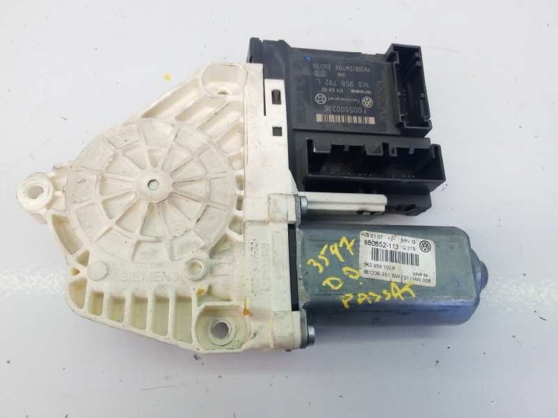 Recambio de motor elevalunas delantero derecho para volkswagen passat berlina (3c2) advance referencia OEM IAM 1K0959792L 992729