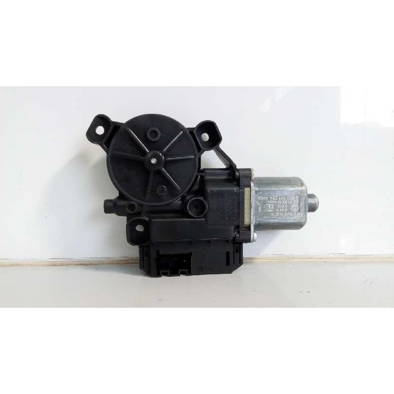 Recambio de motor elevalunas trasero derecho para volkswagen polo (6c1) trendline bluemotion referencia OEM IAM 6R0959812N 01308