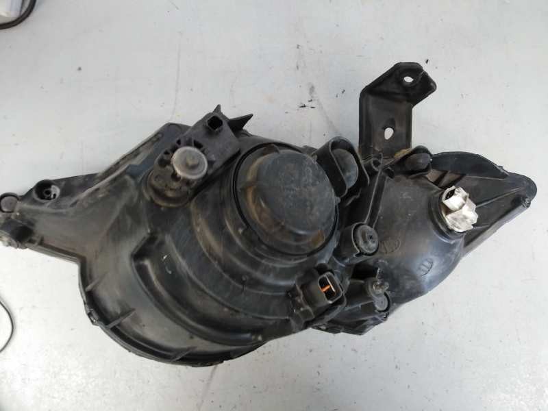 Recambio de faro derecho para ssangyong actyon 200 xdi 4wd limited referencia OEM IAM   E1-B3-7-1
