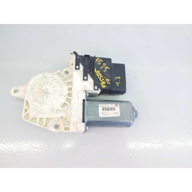 Recambio de motor elevalunas trasero izquierdo para volkswagen passat berlina (3c2) advance referencia OEM IAM 974227113  E1-B6-