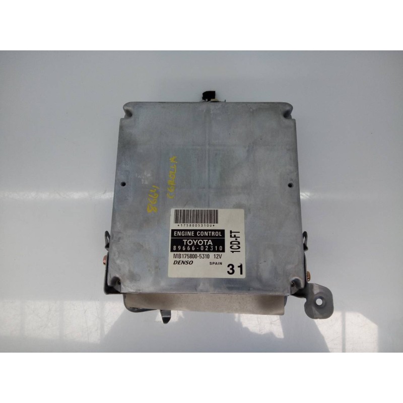 Recambio de centralita motor uce para toyota corolla (e12) 2.0 d-4d linea sol berlina referencia OEM IAM 8966602310 MB1758005310