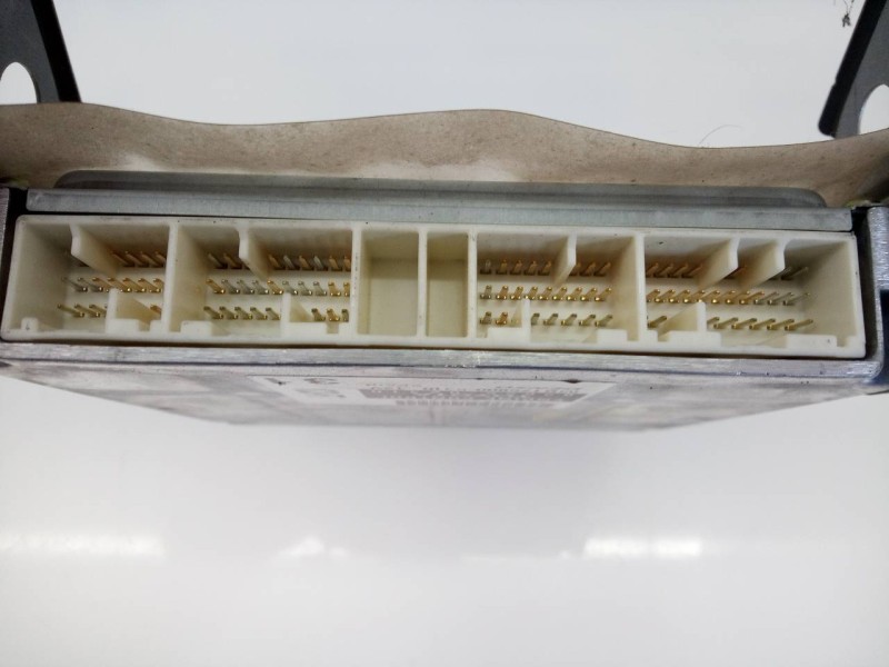 Recambio de centralita motor uce para toyota corolla (e12) 2.0 d-4d linea sol berlina referencia OEM IAM 8966602310 MB1758005310