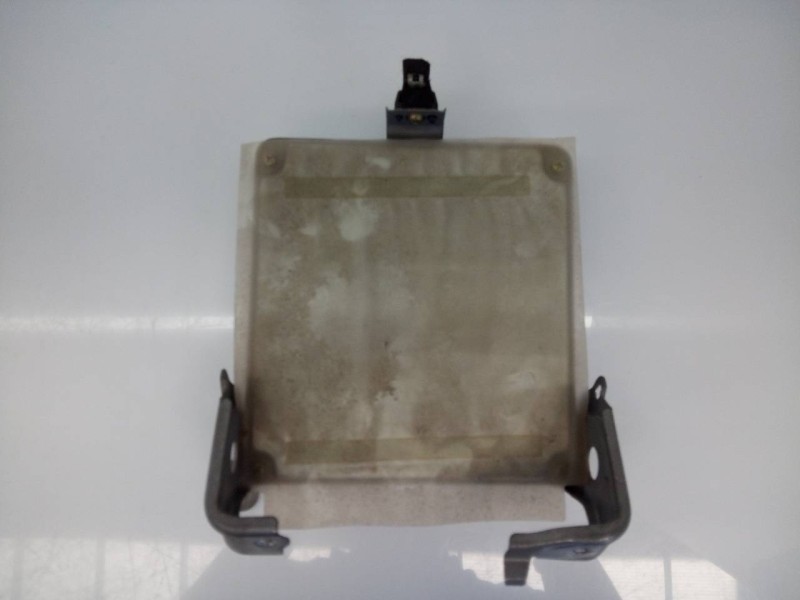 Recambio de centralita motor uce para toyota corolla (e12) 2.0 d-4d linea sol berlina referencia OEM IAM 8966602310 MB1758005310