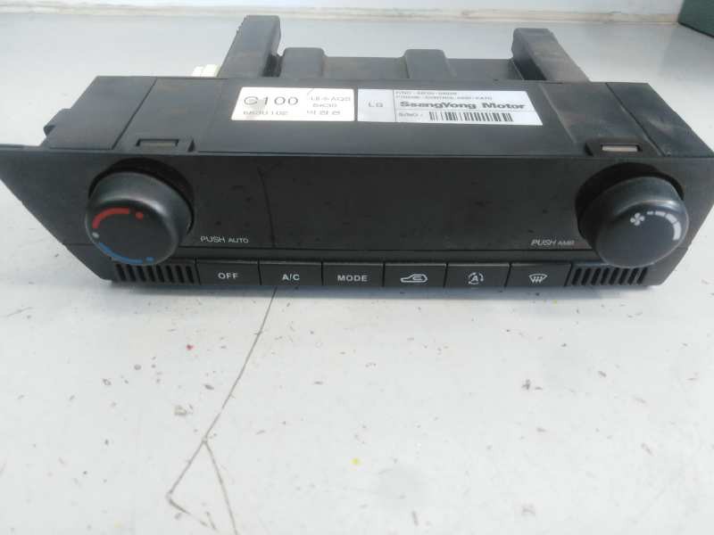 Recambio de mando climatizador para ssangyong actyon 200 xdi 4wd limited referencia OEM IAM 6870009020 6K30102 E3-A3-18-3