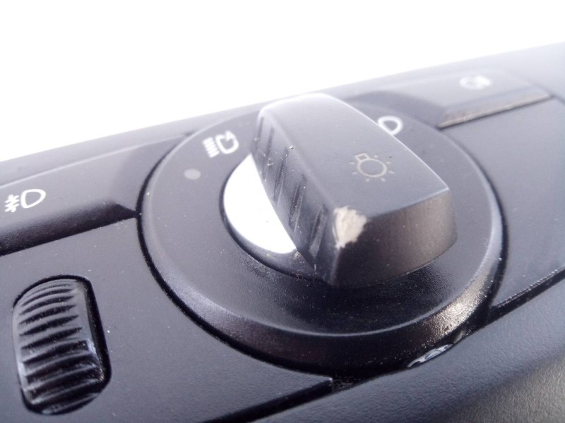 Recambio de mando luces para bmw x5 (e70) 3.0sd referencia OEM IAM 9134720 33610201 E3-A2-26-2