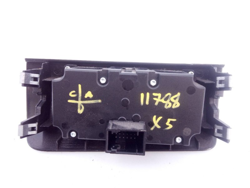 Recambio de mando luces para bmw x5 (e70) 3.0sd referencia OEM IAM 9134720 33610201 E3-A2-26-2