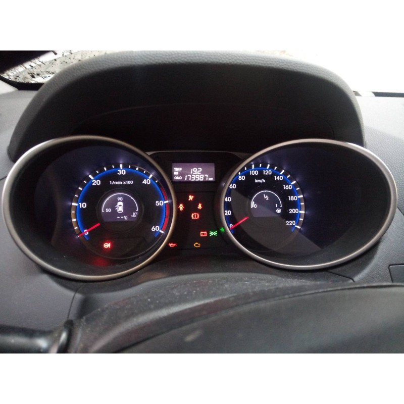 Recambio de cuadro instrumentos para hyundai ix35 style 2wd referencia OEM IAM 940092Y660 1100254750P0 E3-A3-28-4