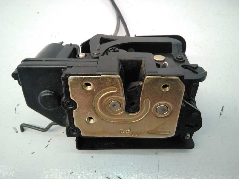 Recambio de cerradura puerta delantera izquierda para ssangyong rodius xdi limited referencia OEM IAM   E1-B3-4-1