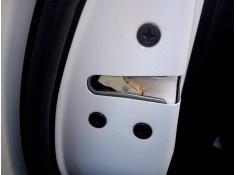 CERRADURA PUERTA TRASERA IZQUIERDA 