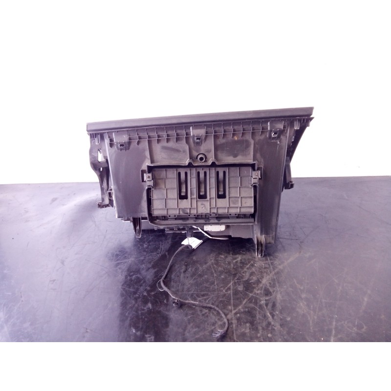 Recambio de guantera para mercedes-benz clase cla (bm 118) shooting brake cla 220 d (118.614) referencia OEM IAM 3308316009  P2-