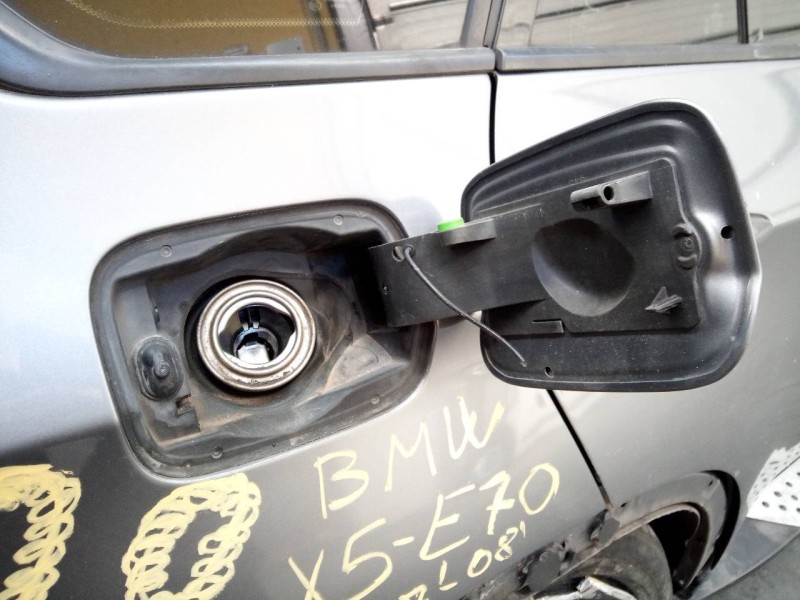 Recambio de tapa exterior combustible para bmw x5 (e70) 3.0sd referencia OEM IAM   