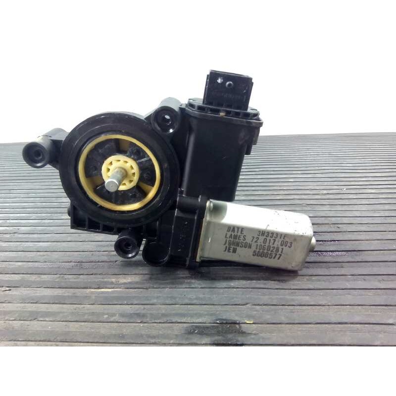 Recambio de motor elevalunas delantero izquierdo para opel corsa d essentia referencia OEM IAM   E2-B6-25-1