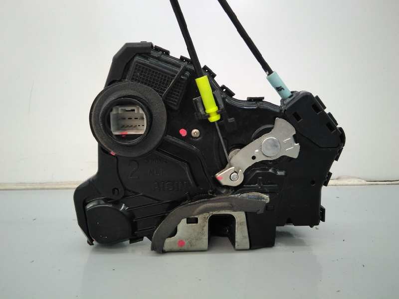 Recambio de cerradura puerta delantera izquierda para toyota corolla (e15) luna referencia OEM IAM 6904042241  E2-B4-30-1
