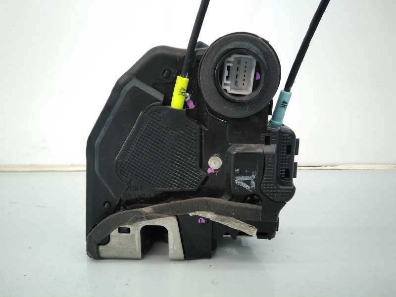 Recambio de cerradura puerta trasera izquierda para toyota corolla (e15) luna referencia OEM IAM 6906042021  E2-B4-30-1