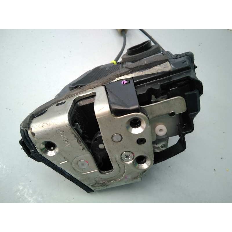 Recambio de cerradura puerta trasera izquierda para toyota corolla (e15) luna referencia OEM IAM 6906042021  E2-B4-30-1