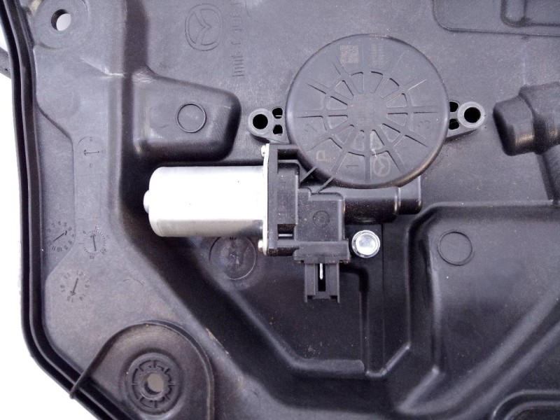 Recambio de elevalunas trasero derecho para mazda cx-5 style 2wd referencia OEM IAM   E2-A2-49-2