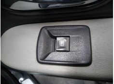 MANDO ELEVALUNAS DELANTERO DERECHO 