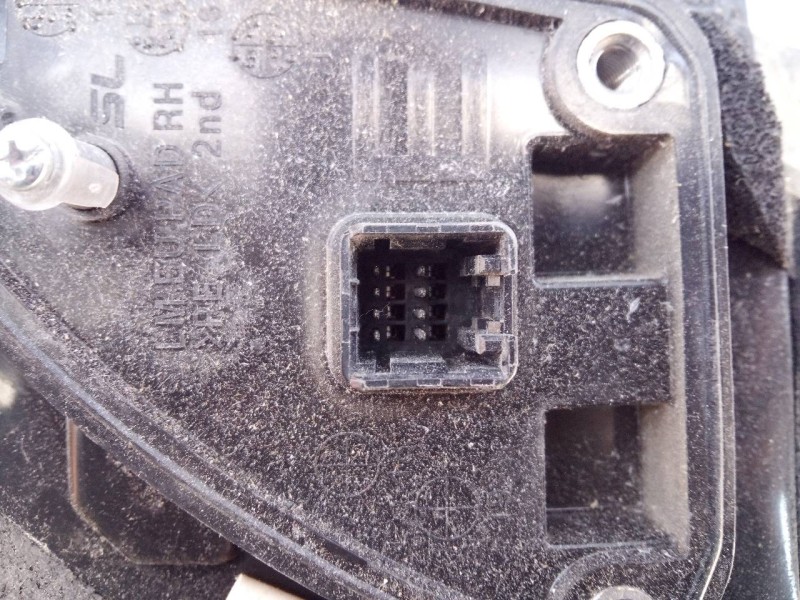 Recambio de retrovisor derecho electrico para hyundai ix35 style 2wd referencia OEM IAM   E2-B5-44-1