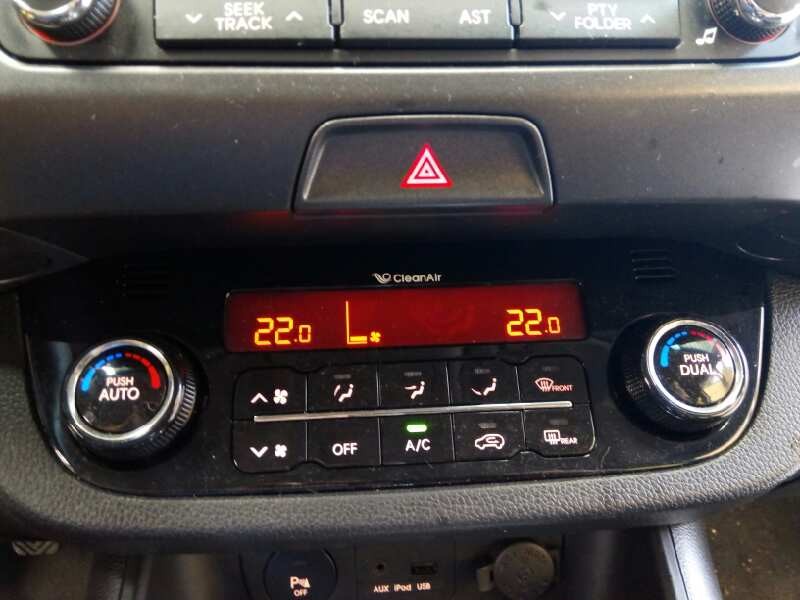 Recambio de mando climatizador para kia sportage drive 4x2 referencia OEM IAM 972503U101 IBYAA0112 E2-A1-14-3