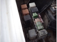 CAJA RELES / FUSIBLES 