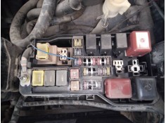 CAJA RELES / FUSIBLES 