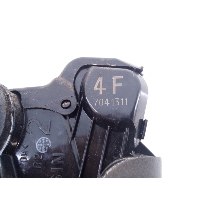 Recambio de cerradura puerta delantera derecha para toyota rav 4 (a3) luna referencia OEM IAM 4F7041311  E2-B4-40-1