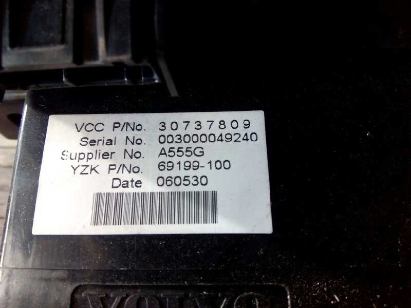 Recambio de mando climatizador para volvo v50 familiar referencia OEM IAM 30737809  E3-B5-42-4