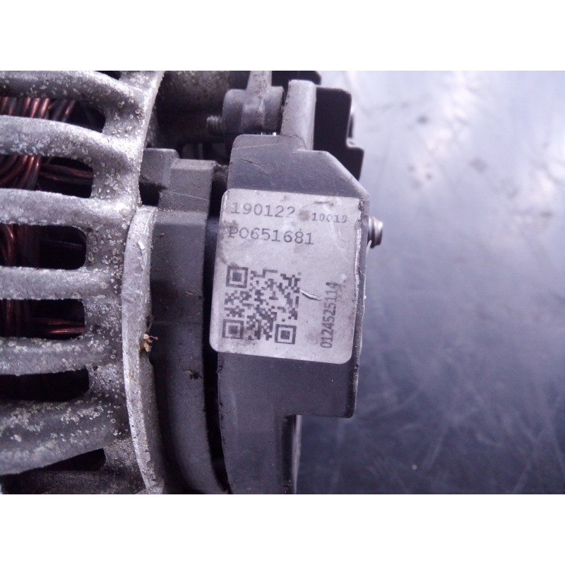 Recambio de alternador para skoda rapid active referencia OEM IAM 190122 P0651681 P3-A4-25-5