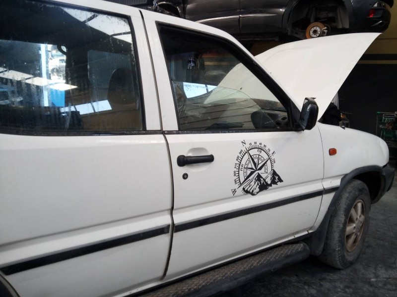 Recambio de puerta delantera derecha para ford maverick (ml) referencia OEM IAM   