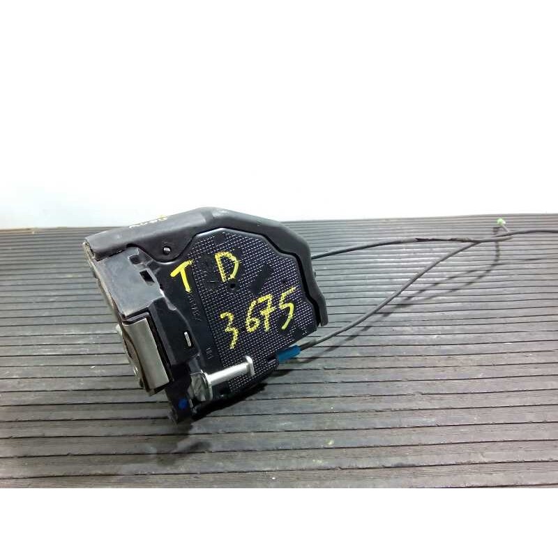 Recambio de cerradura puerta trasera derecha para toyota auris active referencia OEM IAM 6905042021  E2-B4-30-2