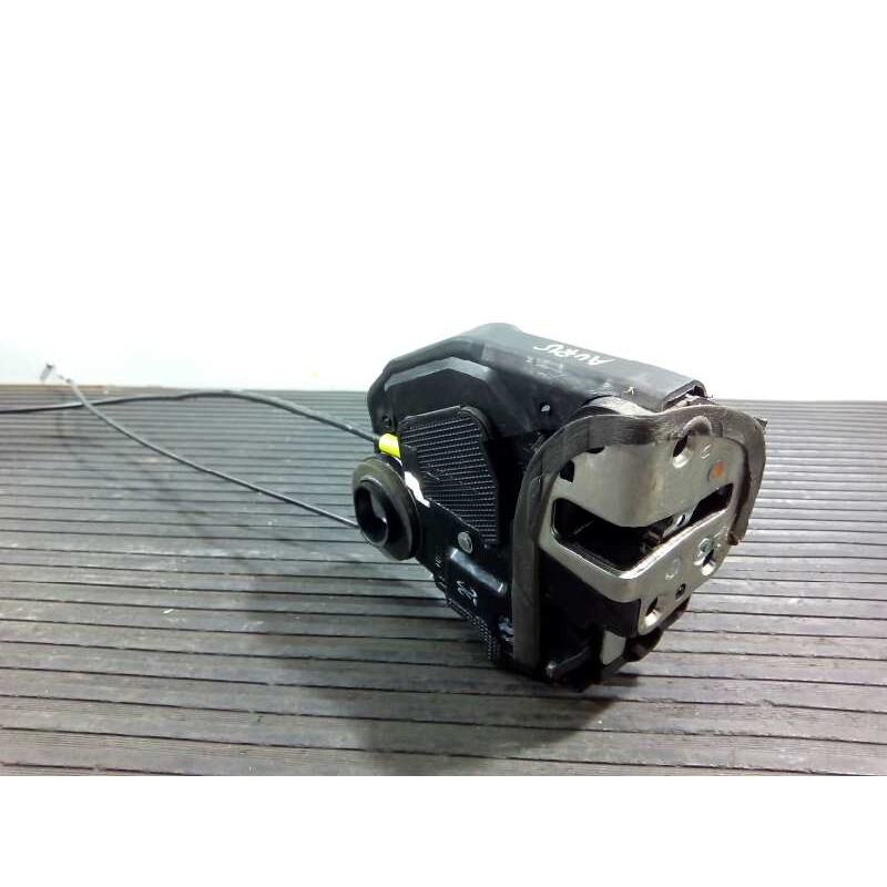 Recambio de cerradura puerta trasera derecha para toyota auris active referencia OEM IAM 6905042021  E2-B4-30-2