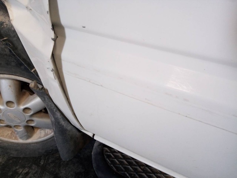 Recambio de puerta delantera izquierda para ford maverick (ml) referencia OEM IAM   