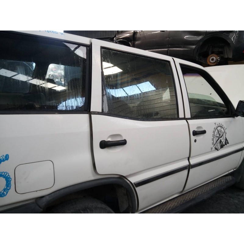 Recambio de puerta trasera derecha para ford maverick (ml) referencia OEM IAM   