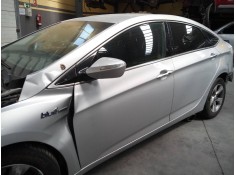 Recambio de puerta delantera izquierda para hyundai i40 style blue referencia OEM IAM    2