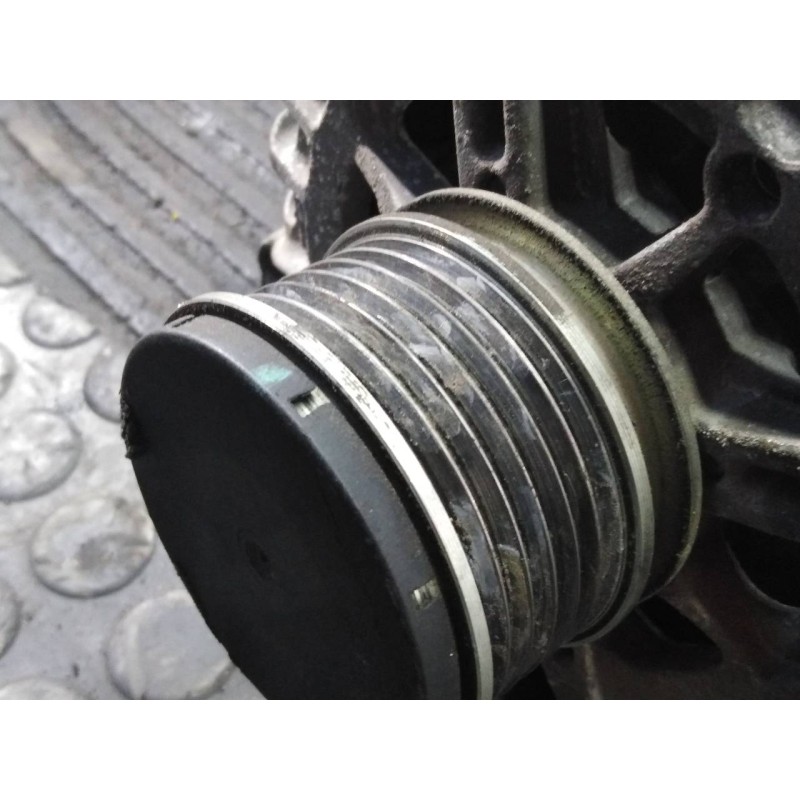 Recambio de alternador para renault clio iv expression referencia OEM IAM 231001318R TG12C2412627732A P3-A4-13-3