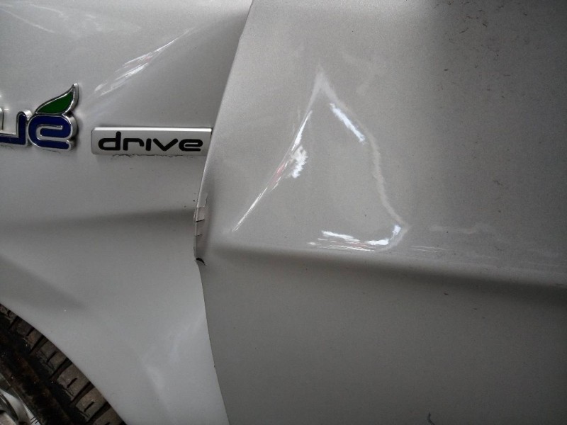 Recambio de puerta delantera izquierda para hyundai i40 style blue referencia OEM IAM   