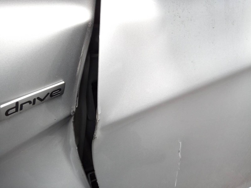 Recambio de puerta delantera izquierda para hyundai i40 style blue referencia OEM IAM   