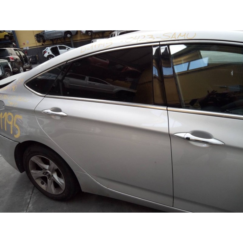 Recambio de puerta trasera derecha para hyundai i40 style blue referencia OEM IAM   