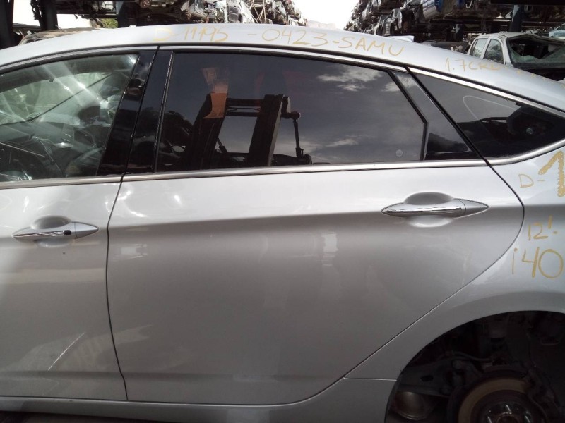 Recambio de puerta trasera izquierda para hyundai i40 style blue referencia OEM IAM   