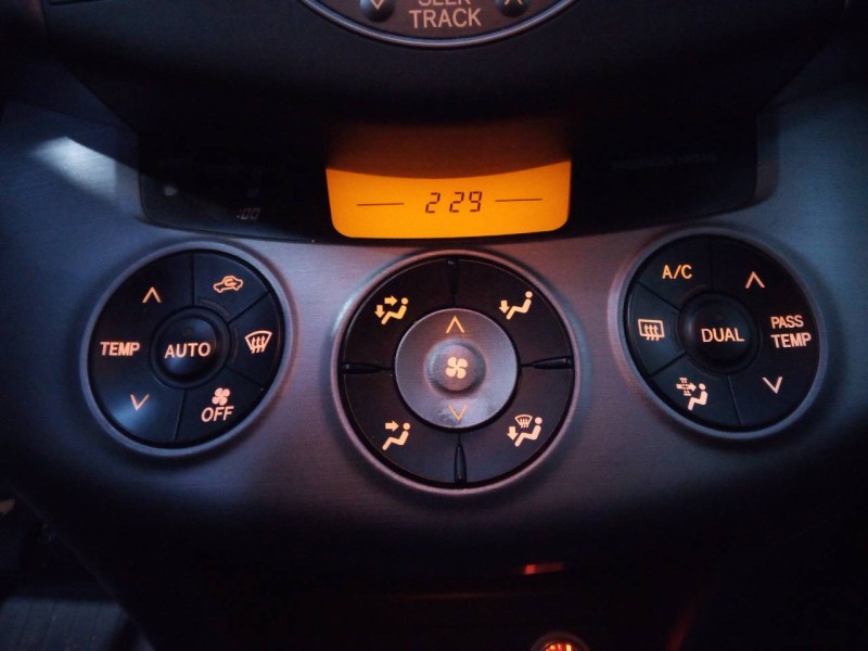 Recambio de mando climatizador para toyota rav 4 (a3) luna referencia OEM IAM 5590042240 4559442060 E3-B2-26-3