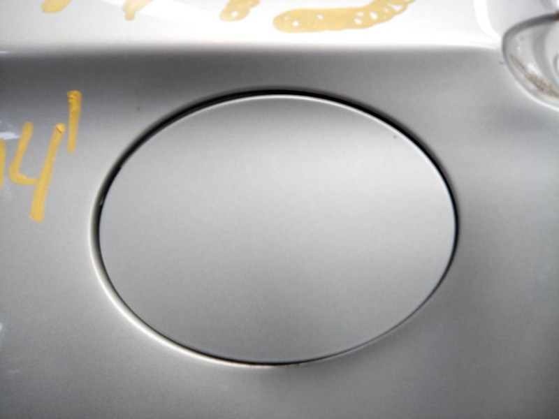 Recambio de tapa exterior combustible para hyundai i40 style blue referencia OEM IAM   