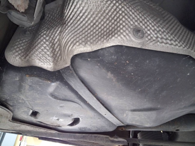 Recambio de deposito combustible para audi a5 cabriolet (8f7) 2.7 tdi referencia OEM IAM 8K02012WD  